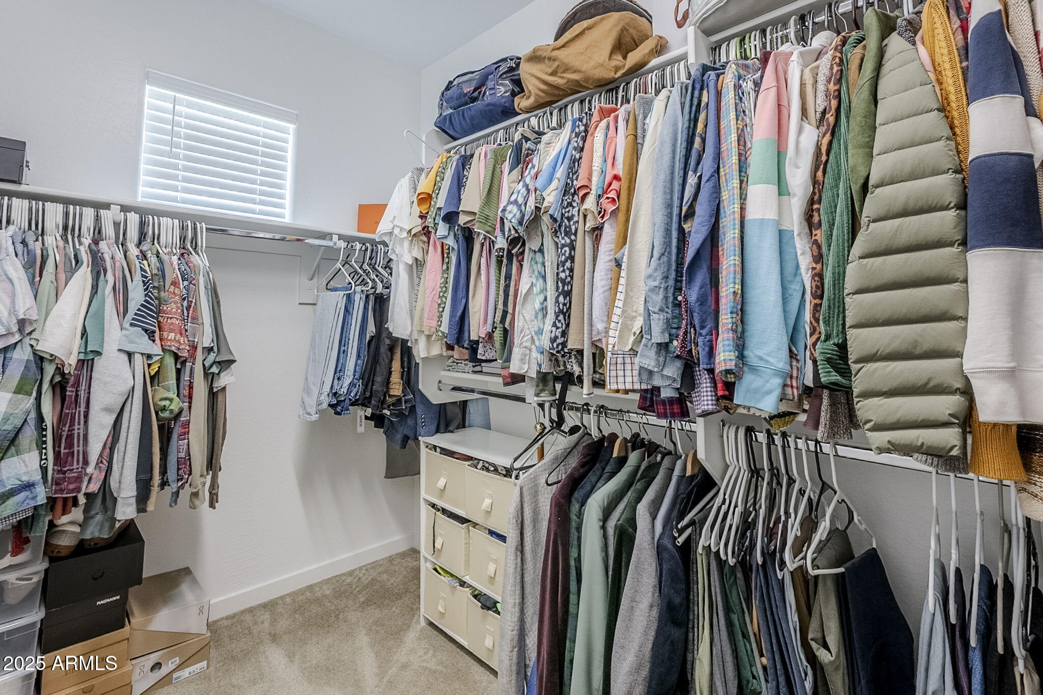 10515 E NOPAL Avenue