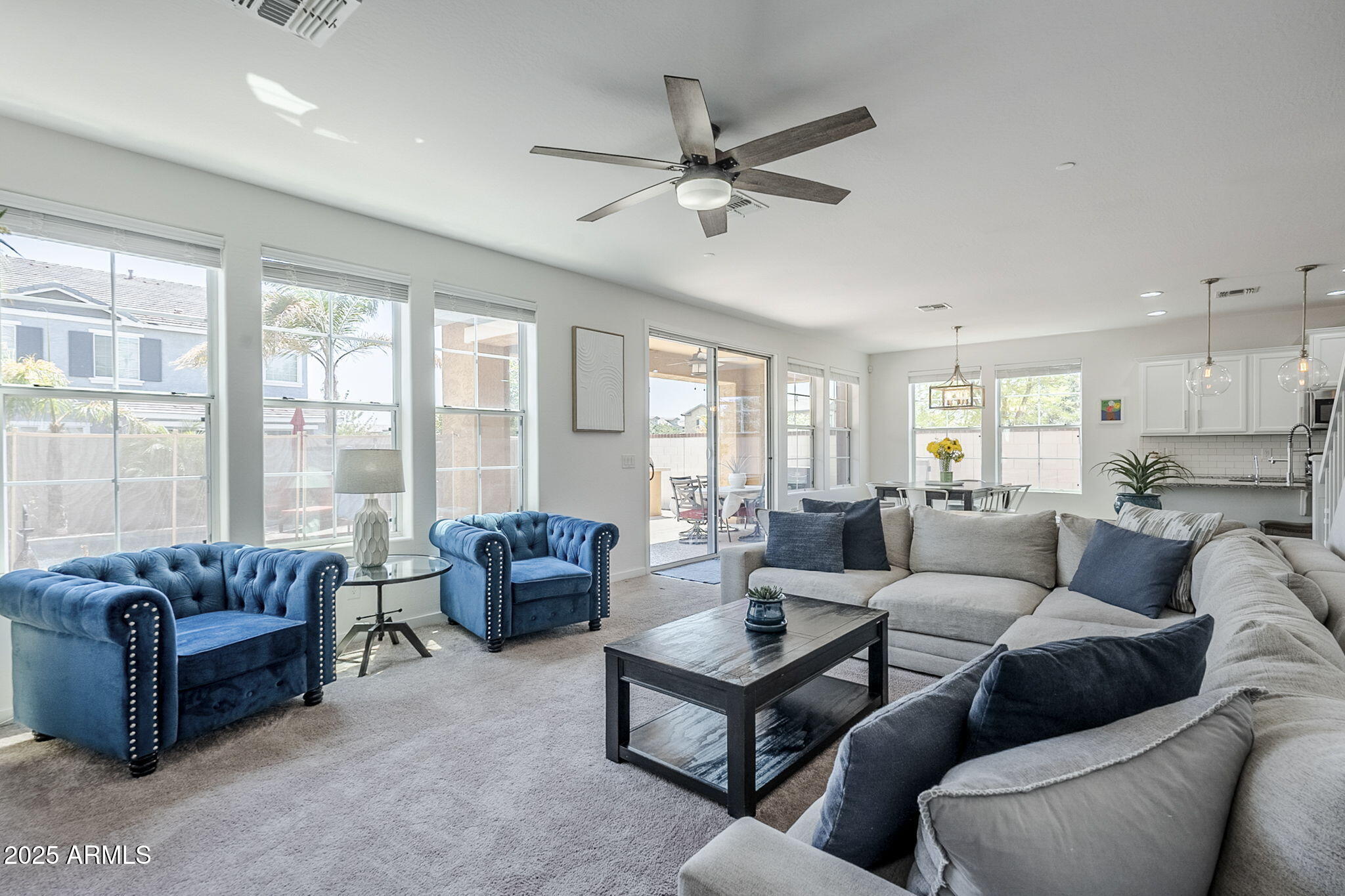 10515 E NOPAL Avenue