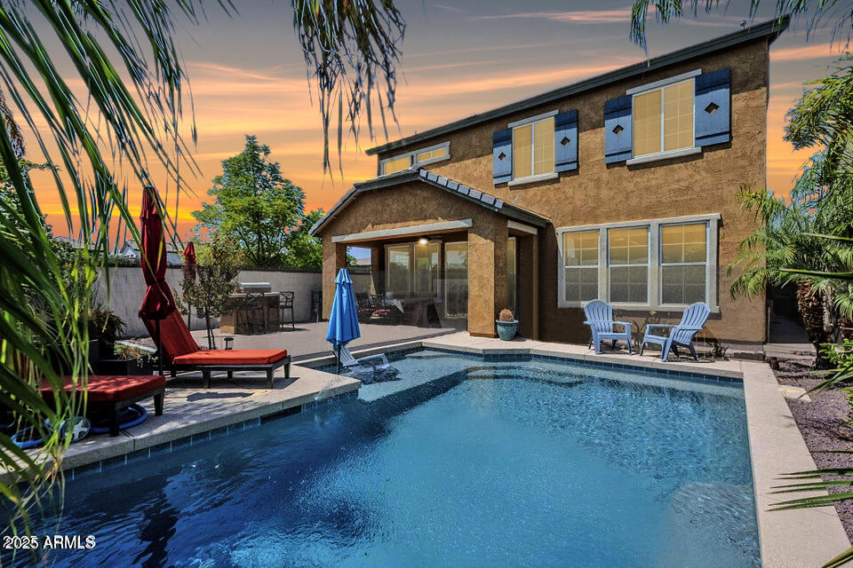 10515 E NOPAL Avenue