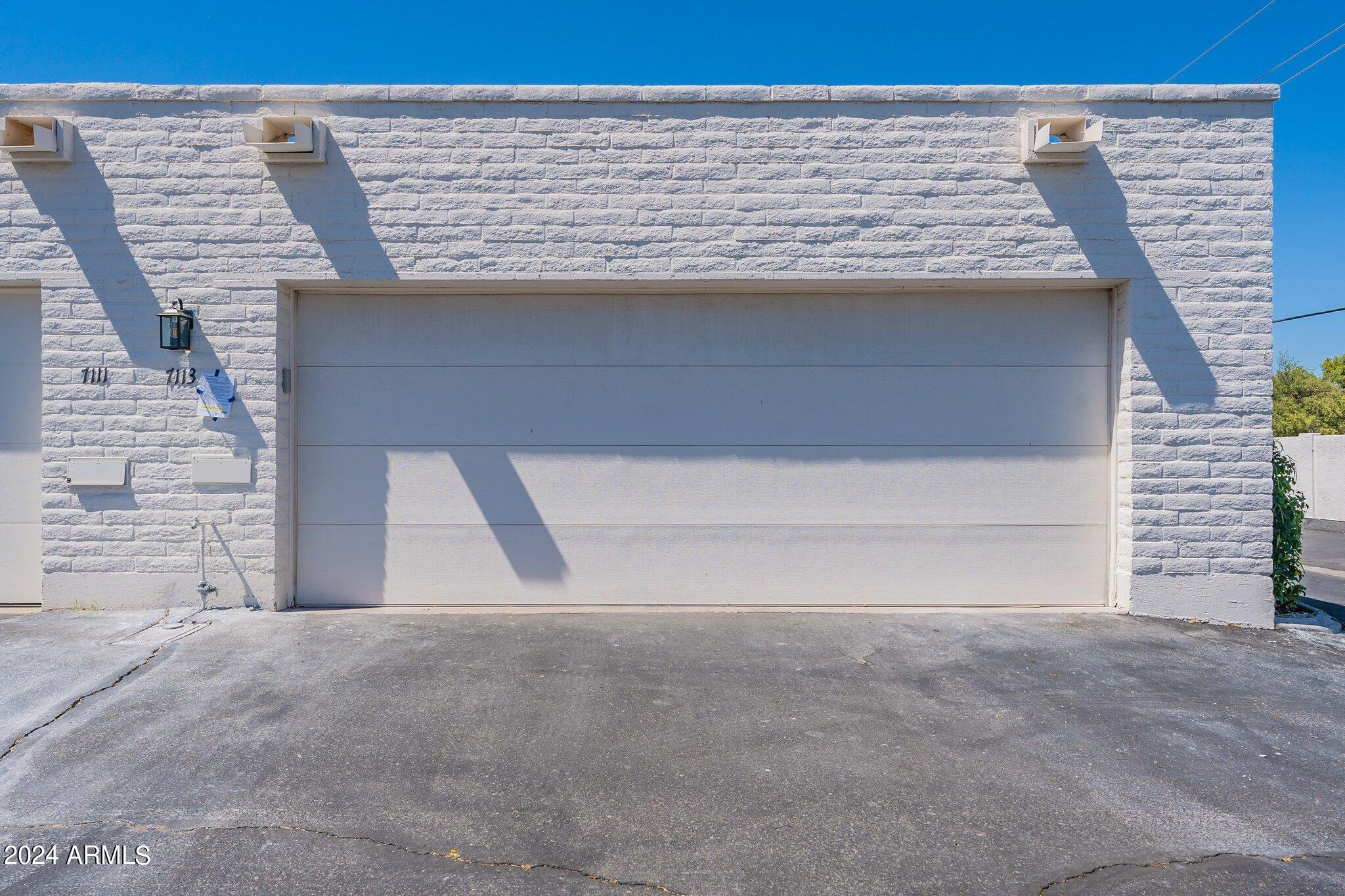 7113 E MCDONALD Drive