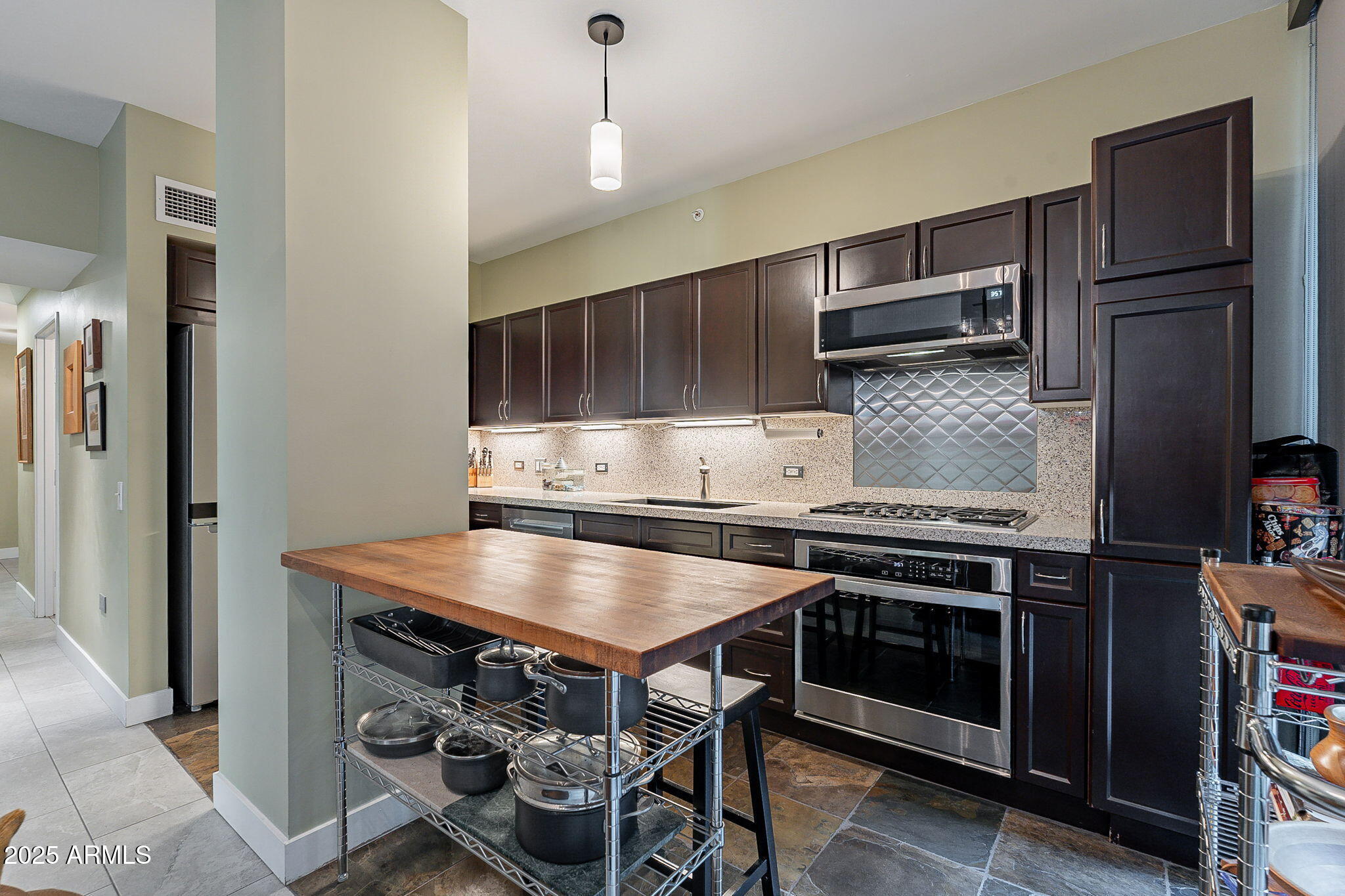 4808 N 24TH Street, 305