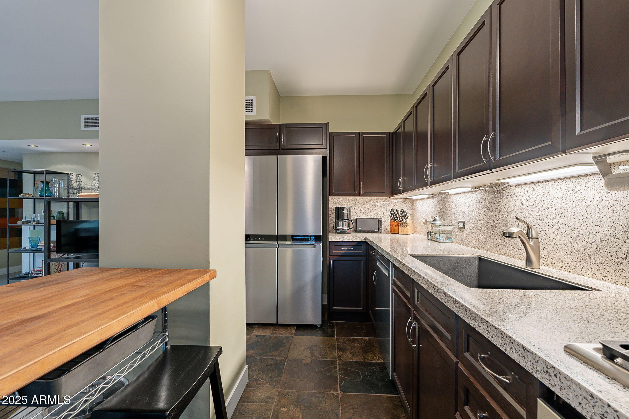 4808 N 24TH Street, 305