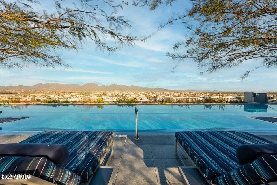 7180 E KIERLAND Boulevard, 1115