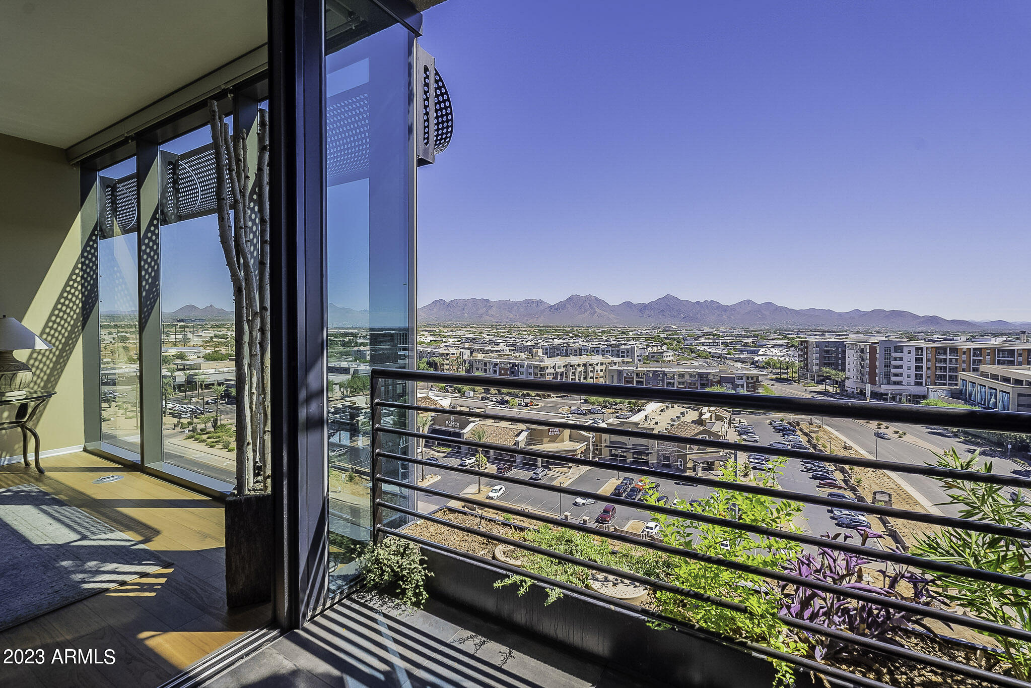 7180 E KIERLAND Boulevard, 1115