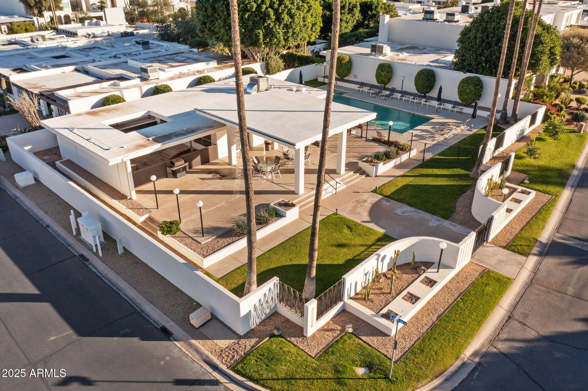 7242 E JOSHUA TREE Lane