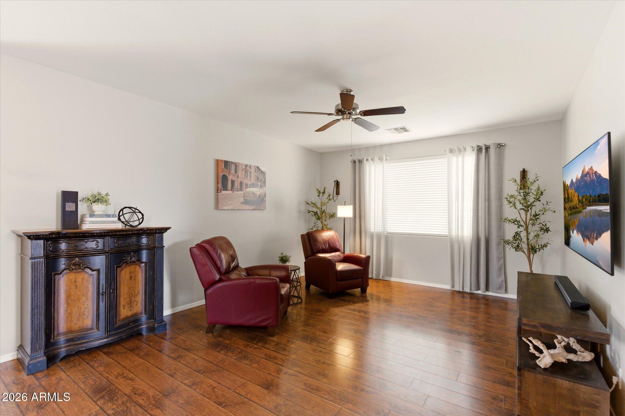 1737 W SEAGULL Court