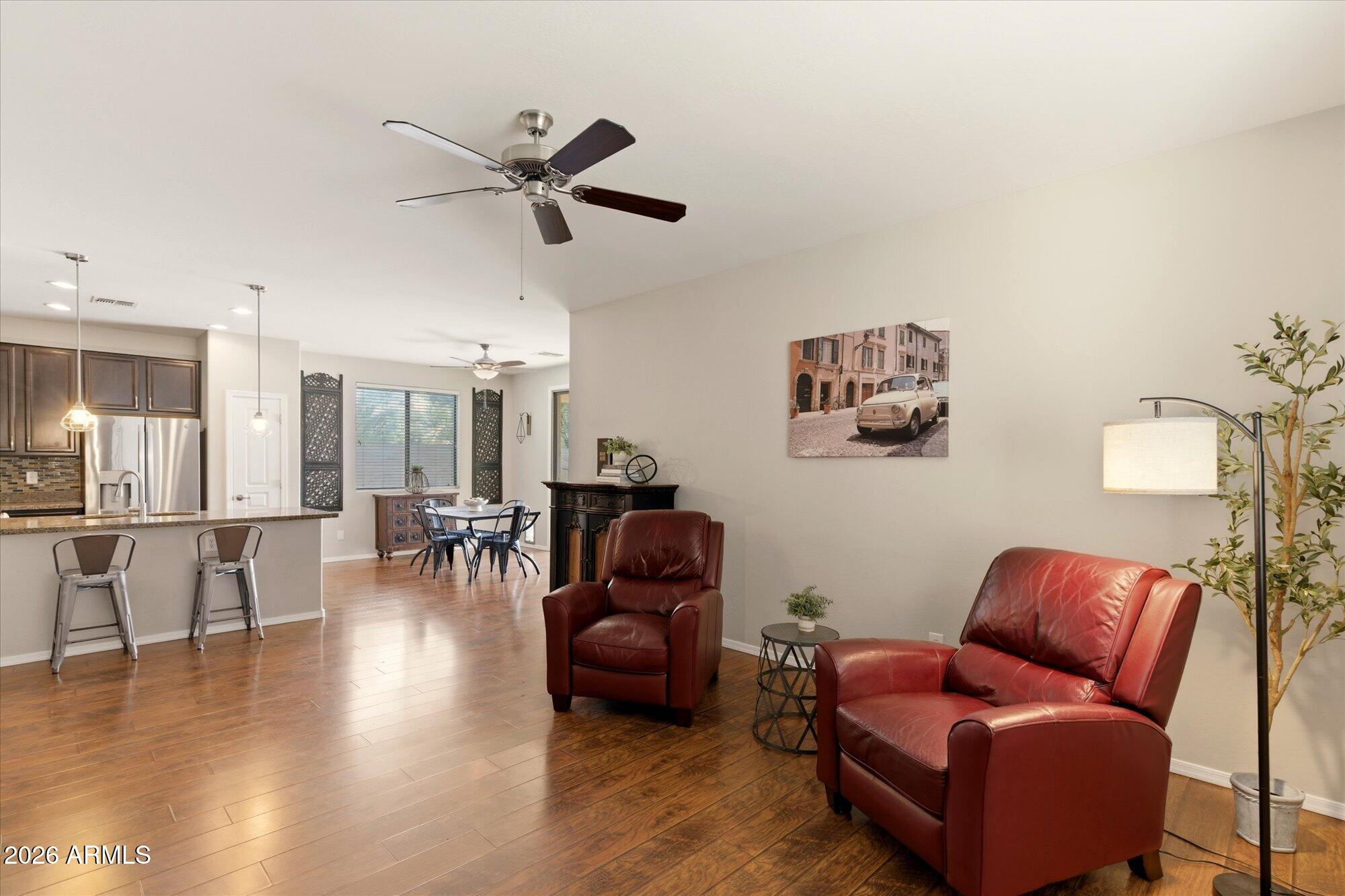 1737 W SEAGULL Court