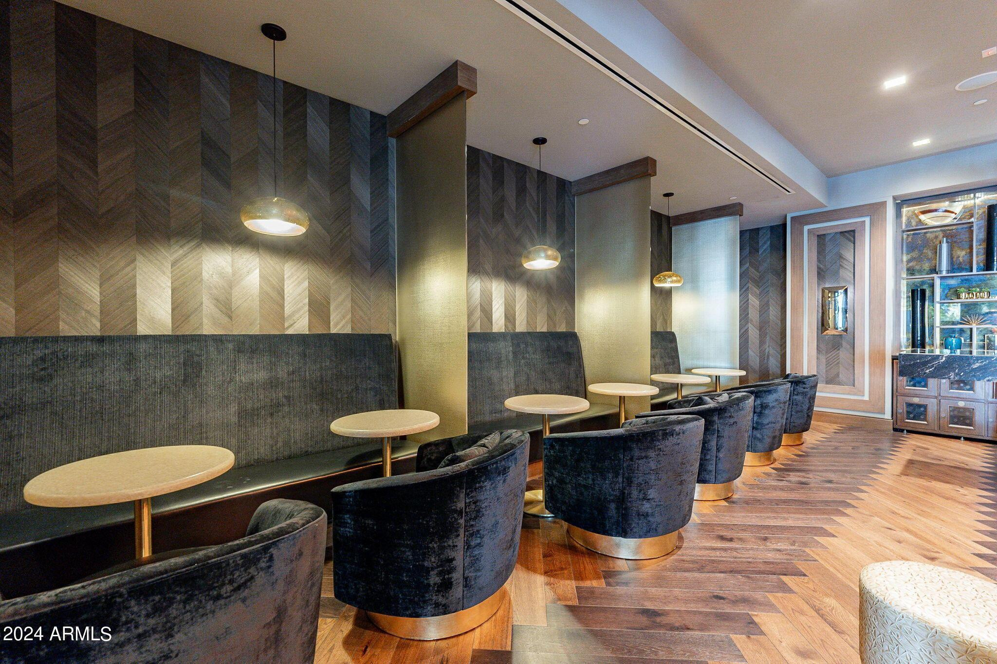 4422 N 75th Street Unit 5011