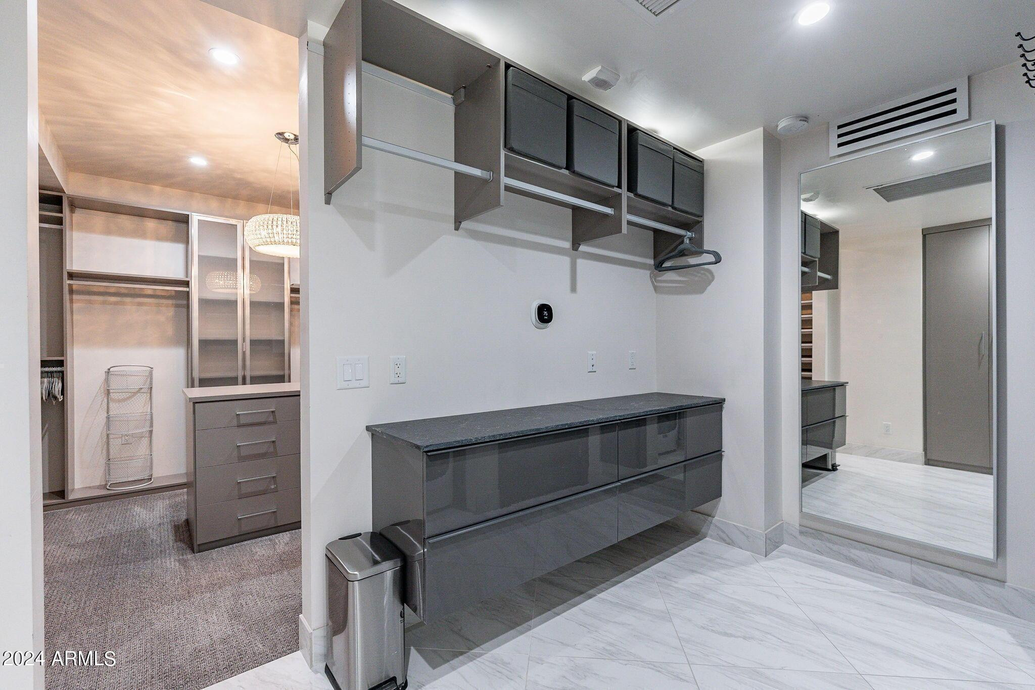 4422 N 75th Street Unit 5011