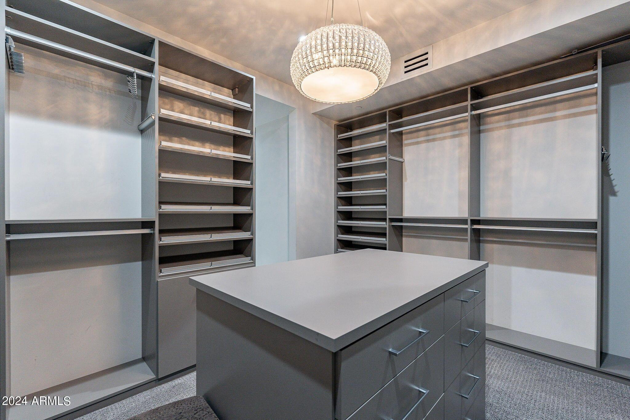 4422 N 75th Street Unit 5011