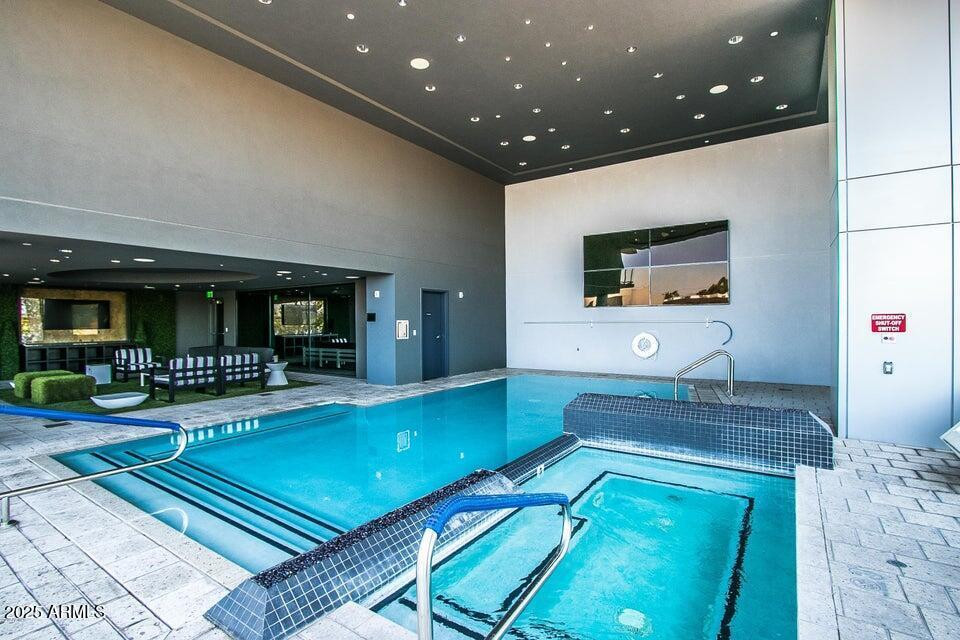 4422 N 75th Street Unit 5011