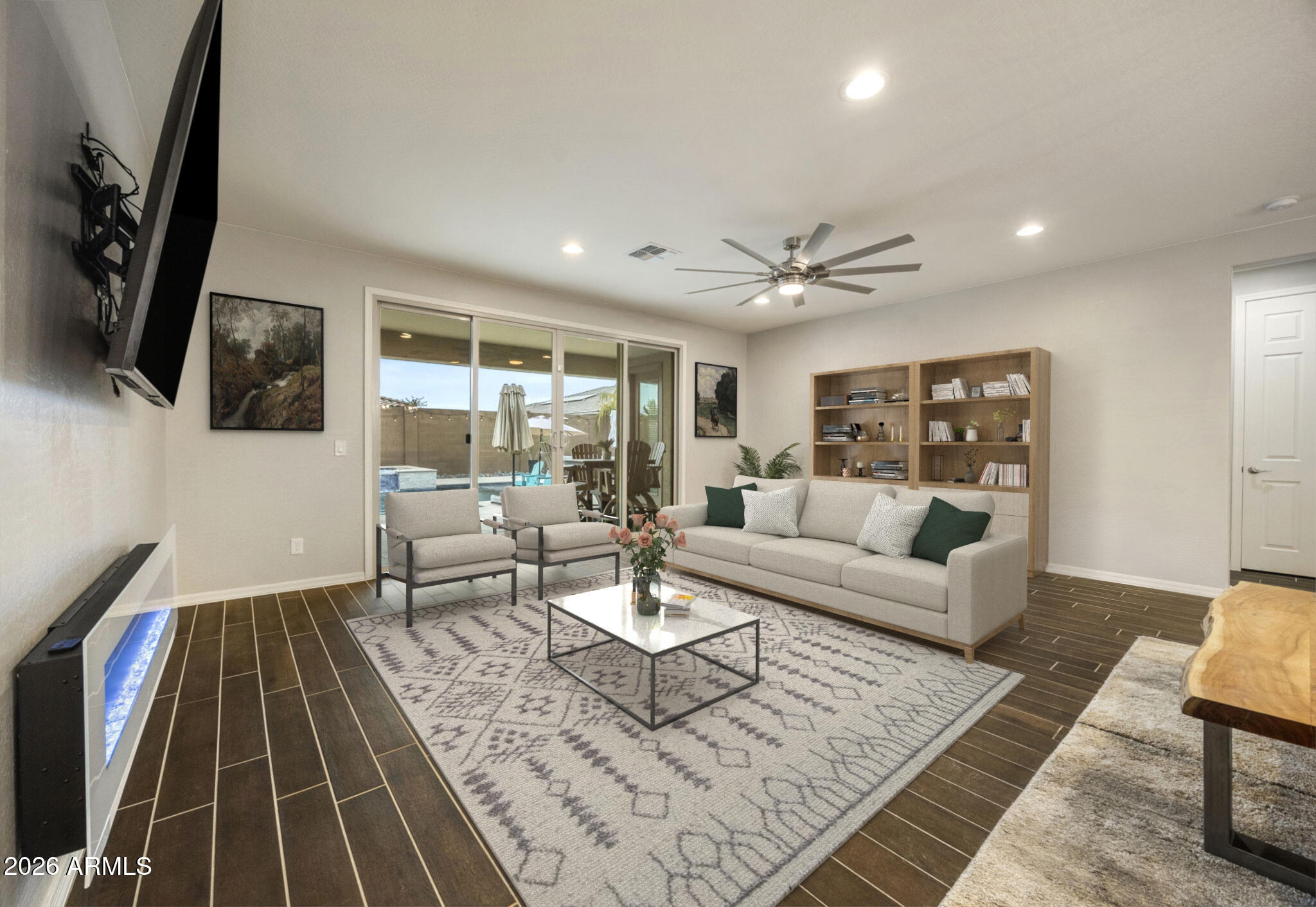 12515 W TUCKEY Lane