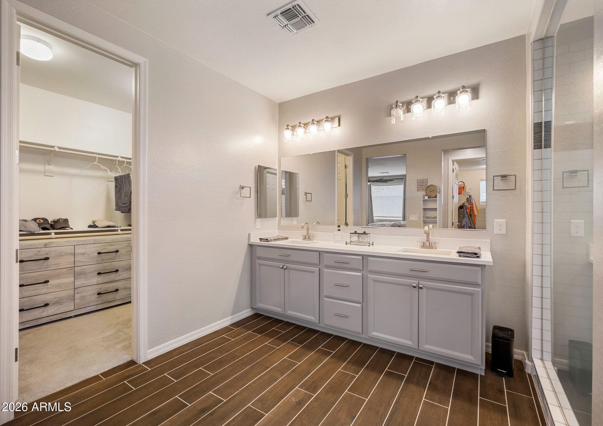 12515 W TUCKEY Lane
