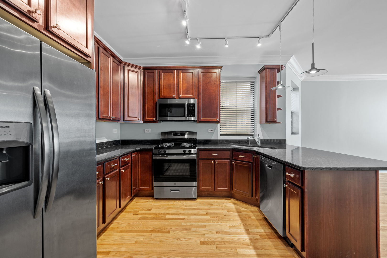 4036 S Calumet Avenue Unit: 1N