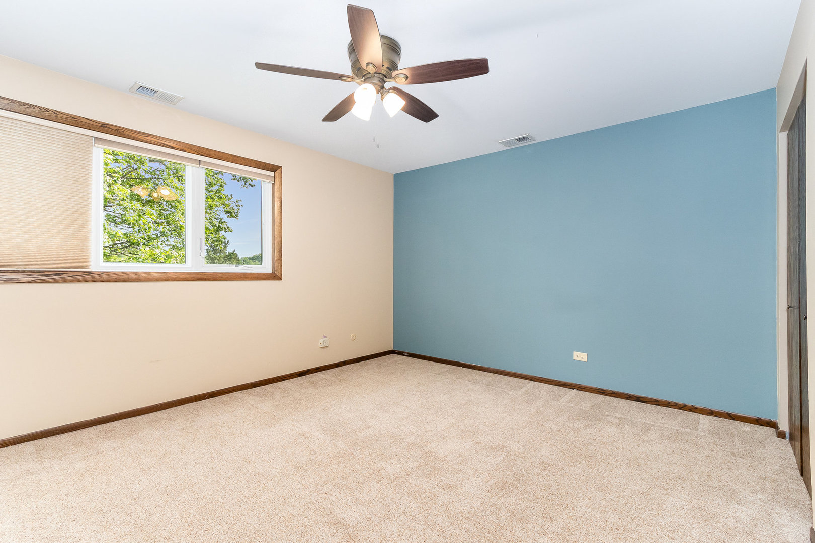 417 MANOR Court Unit: D