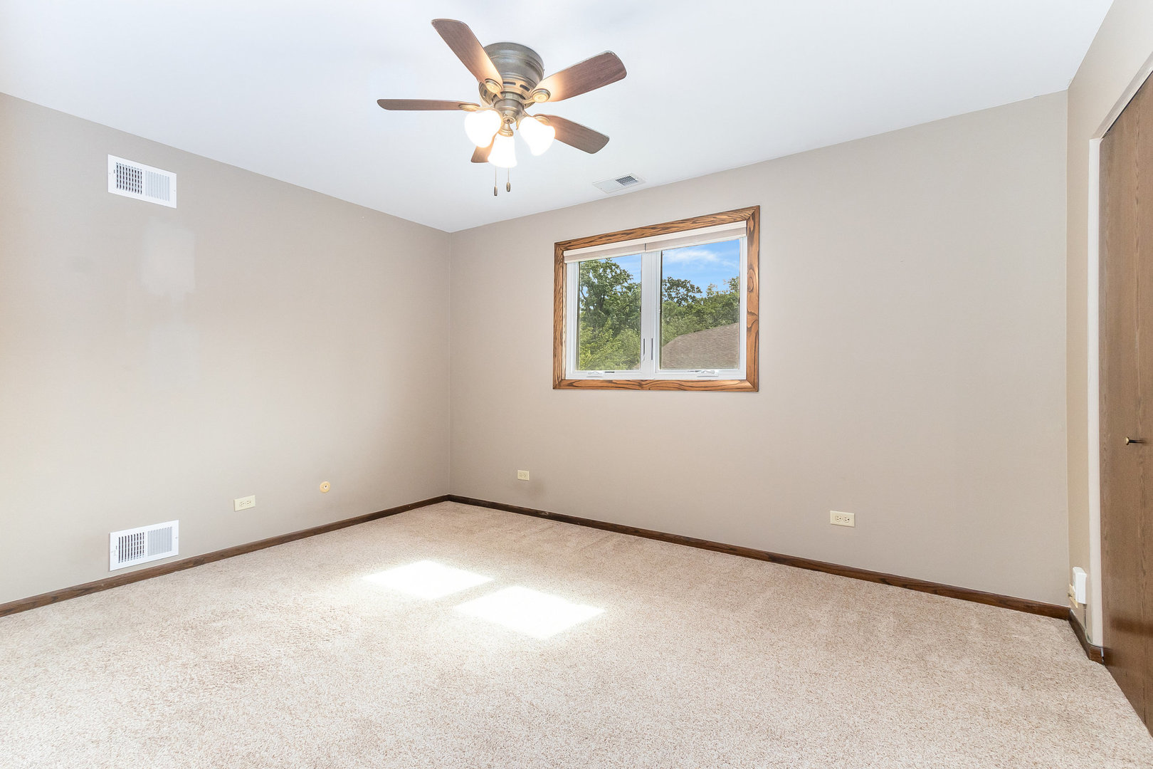 417 MANOR Court Unit: D