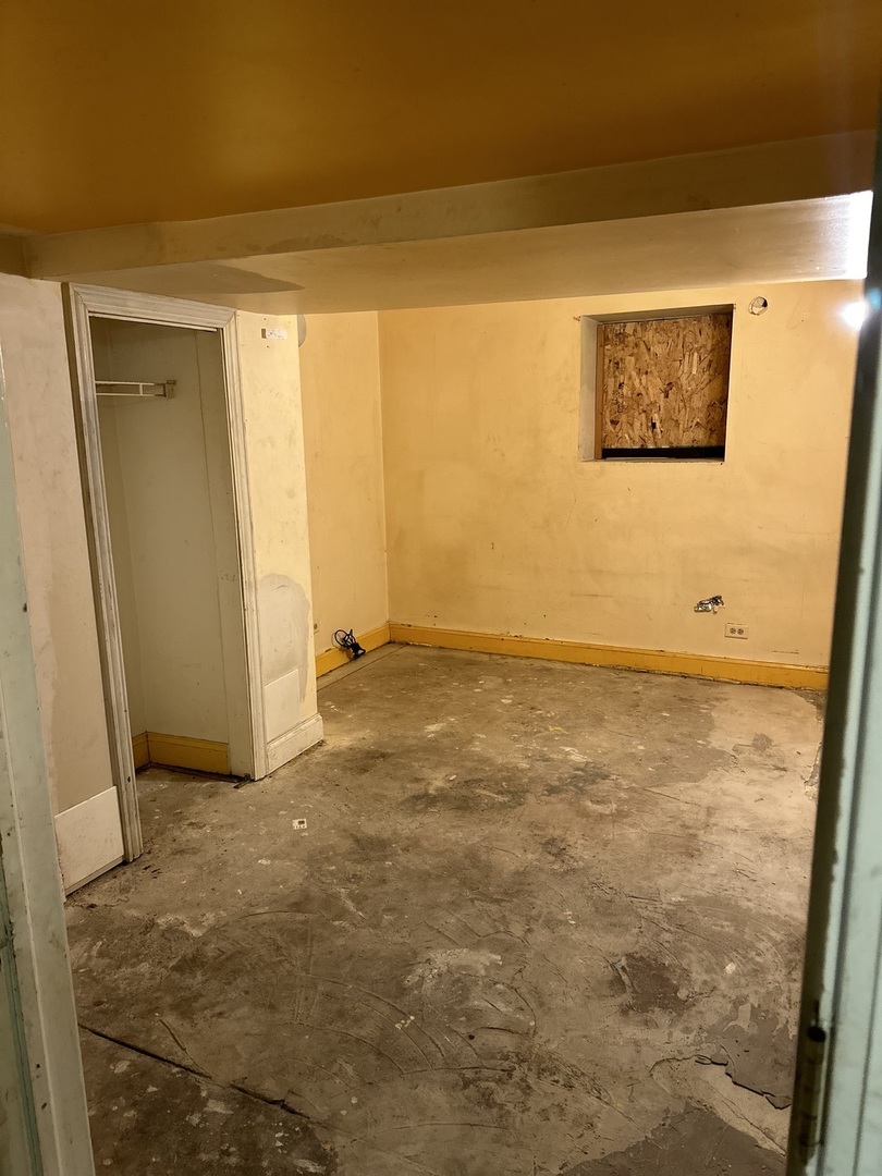 112 E 50th Street Unit: 1W