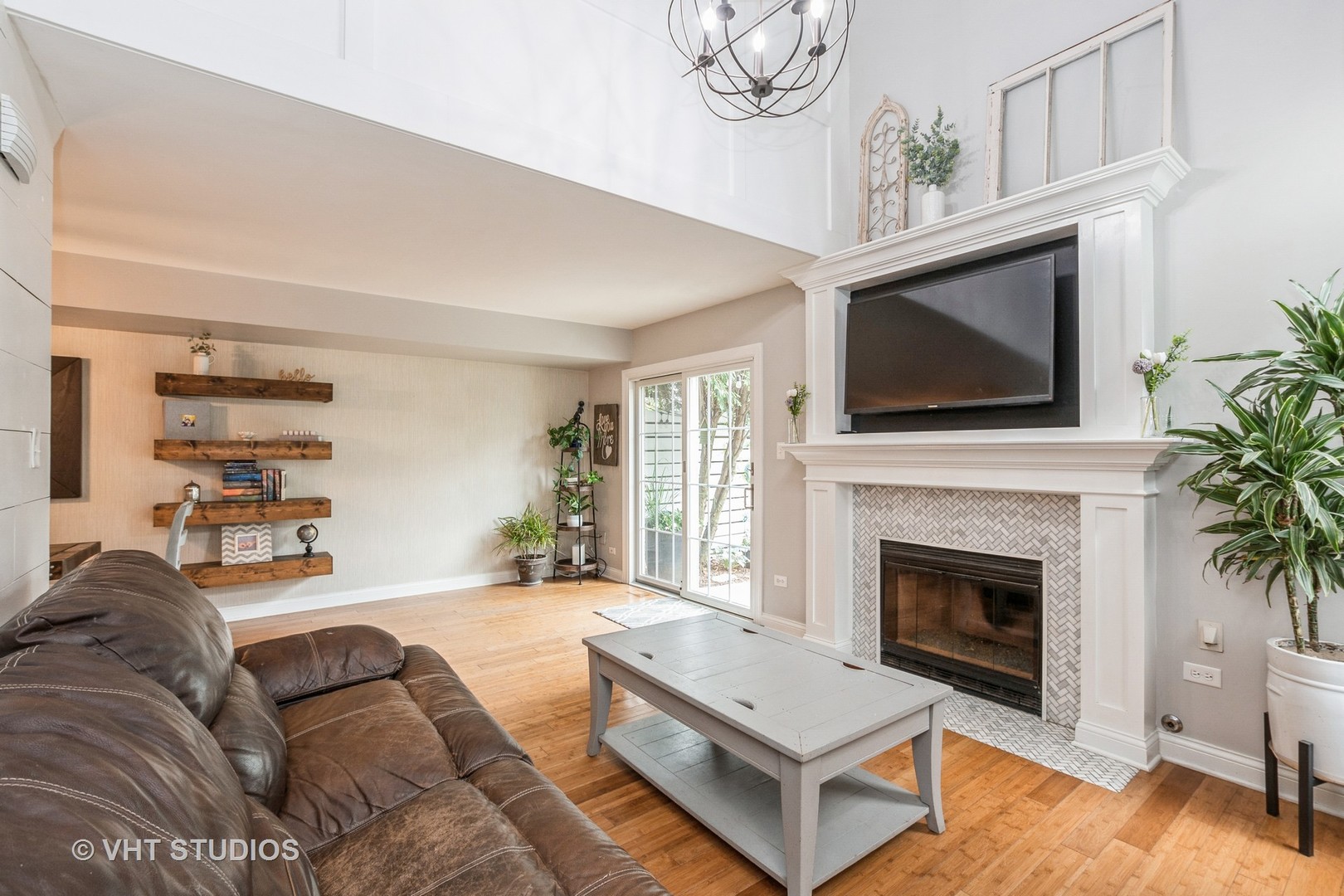 10125 Cambridge Court