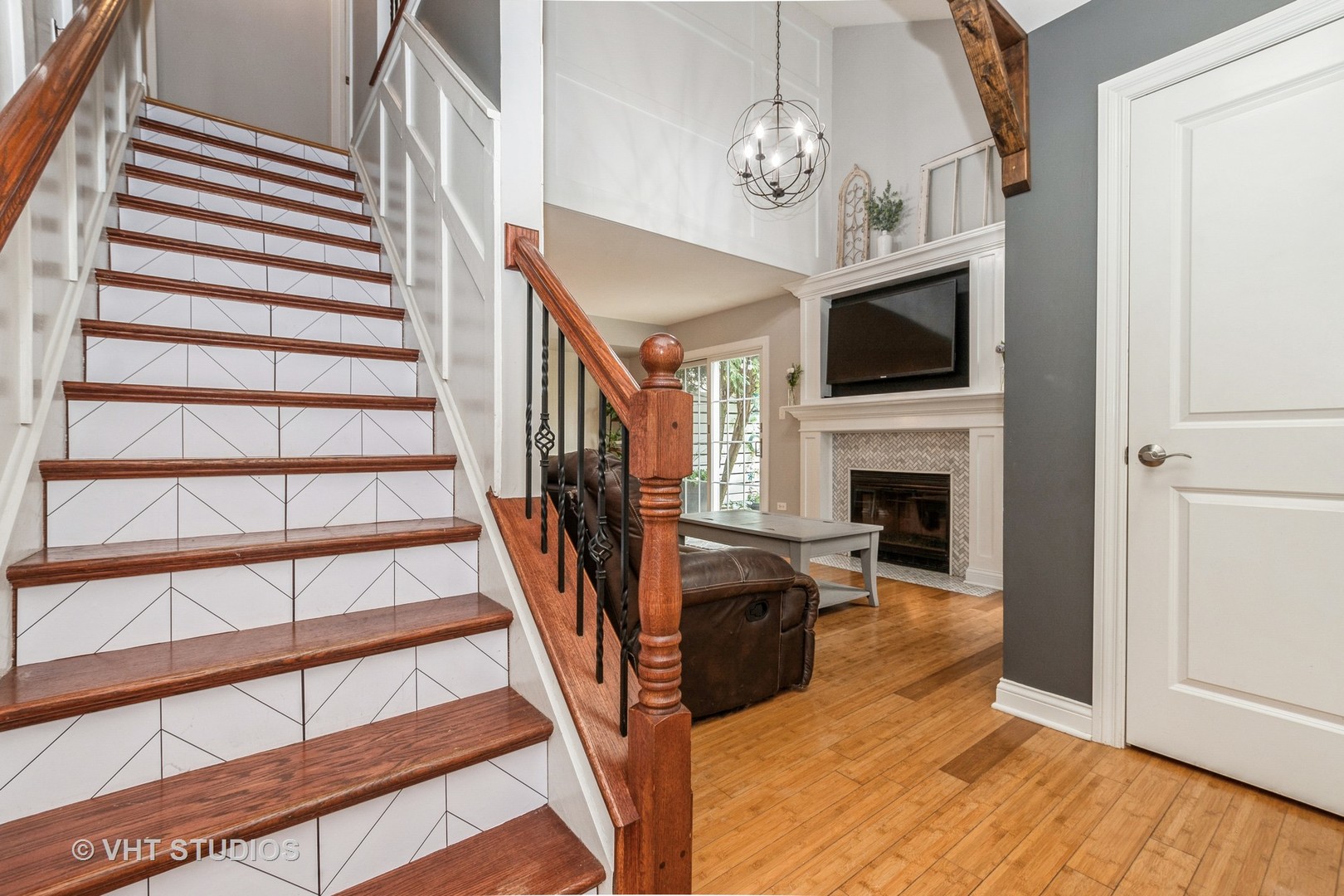 10125 Cambridge Court