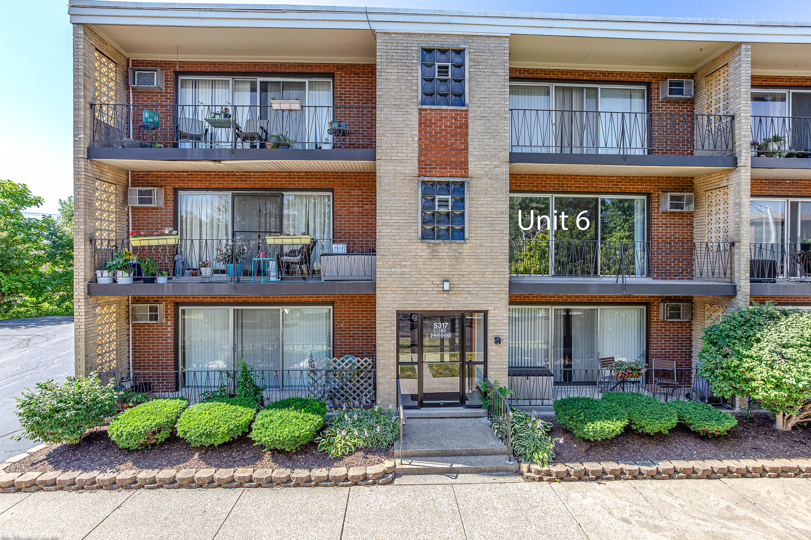 5317 W 96th Street Unit: 6