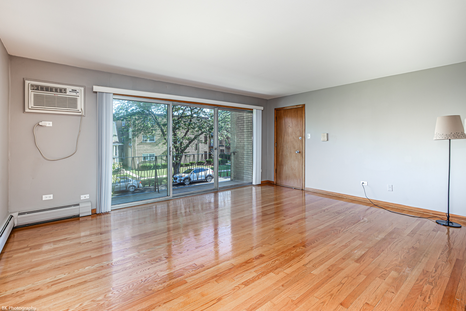 5317 W 96th Street Unit: 6