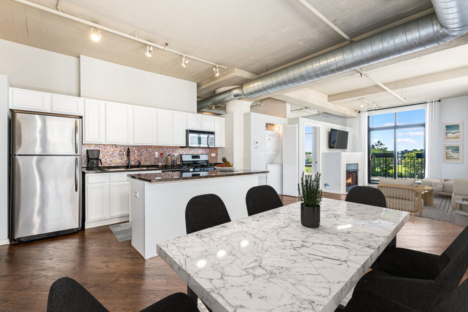 1525 S Sangamon Street Unit: 309