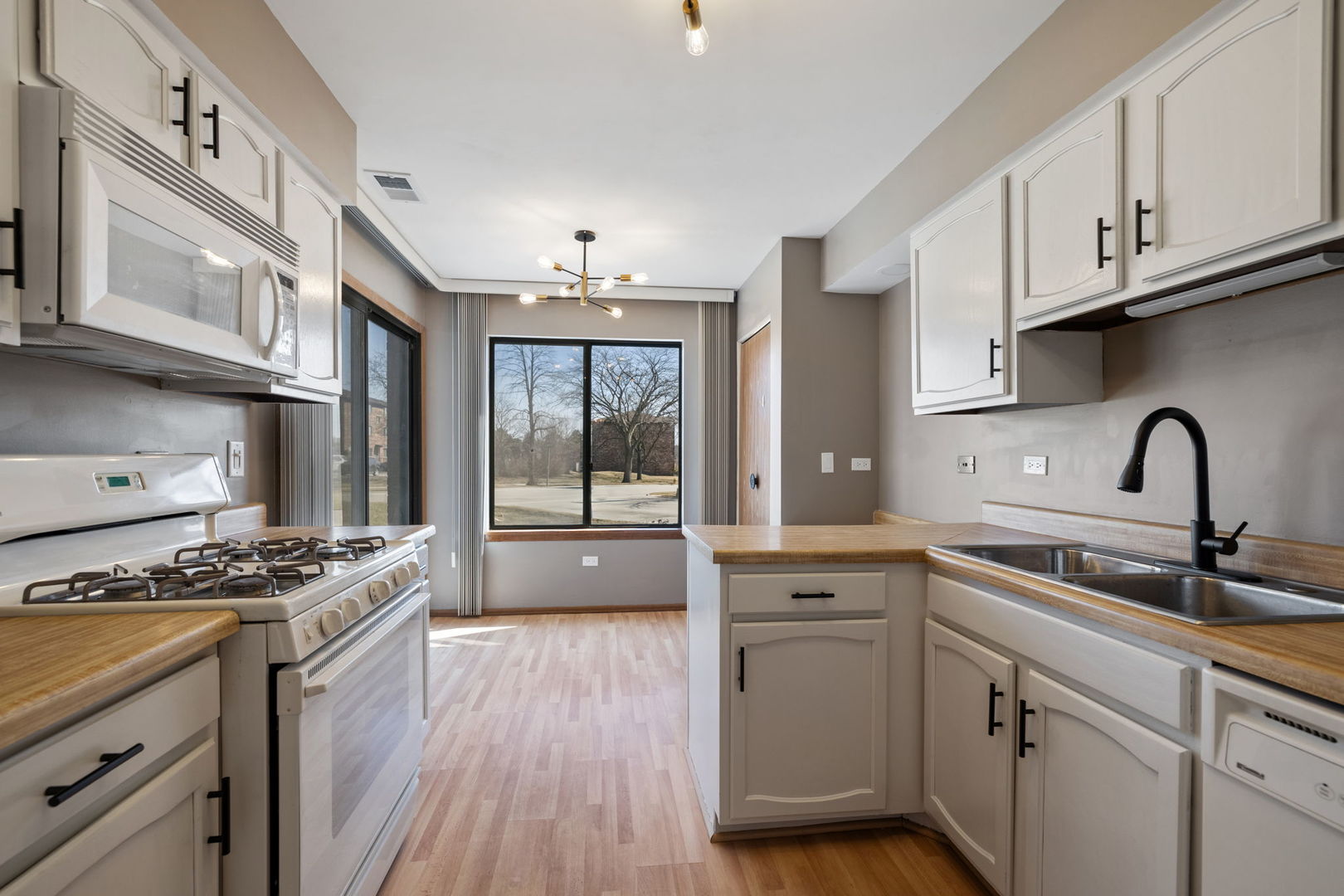 9122 Sandpiper Court Unit: 49
