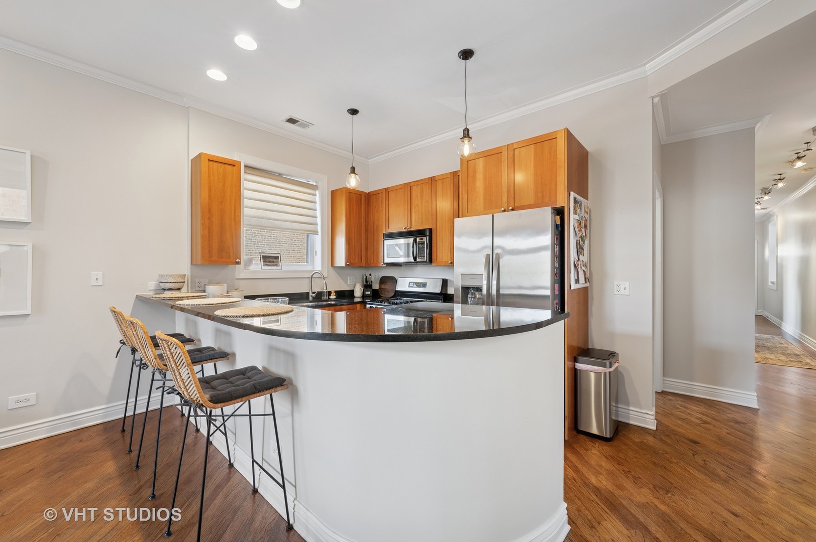 1919 N Kenmore Avenue Unit: 2