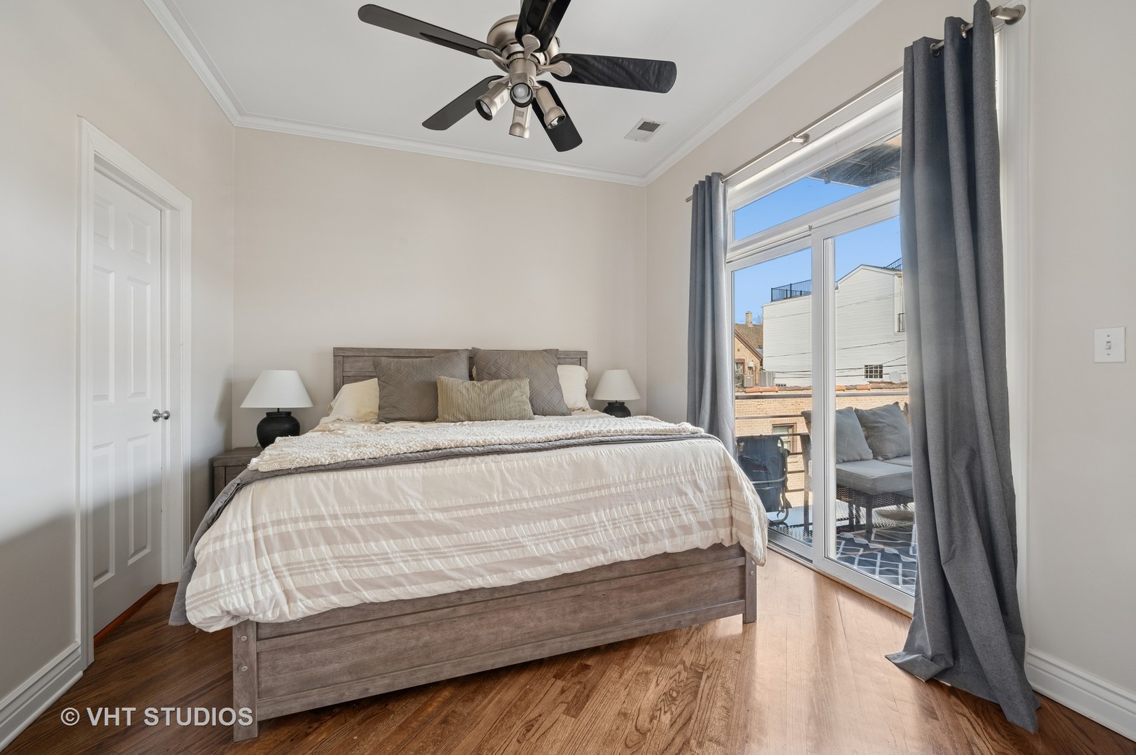 1919 N Kenmore Avenue Unit: 2