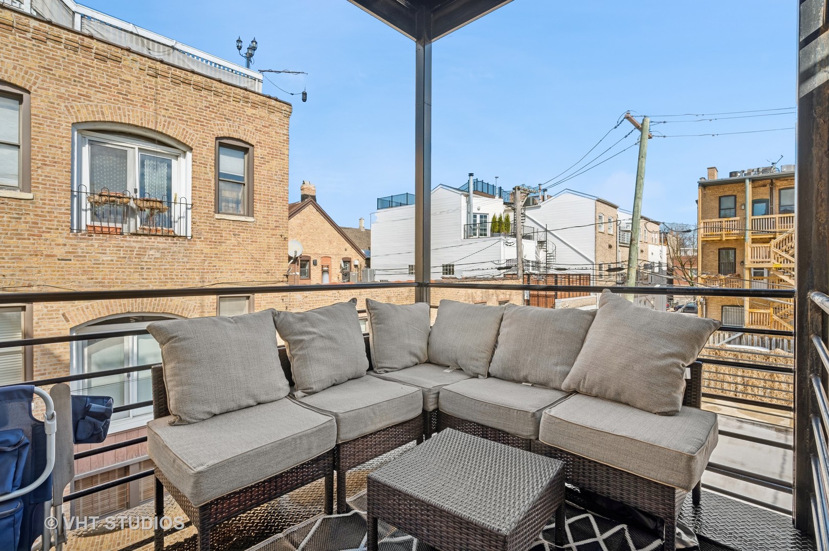 1919 N Kenmore Avenue Unit: 2