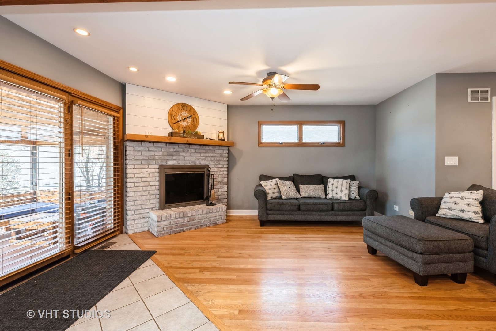 9524 S 50th Court