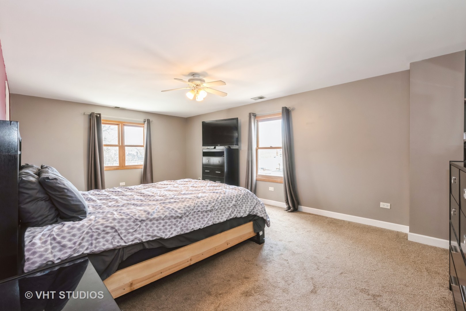 9524 S 50th Court