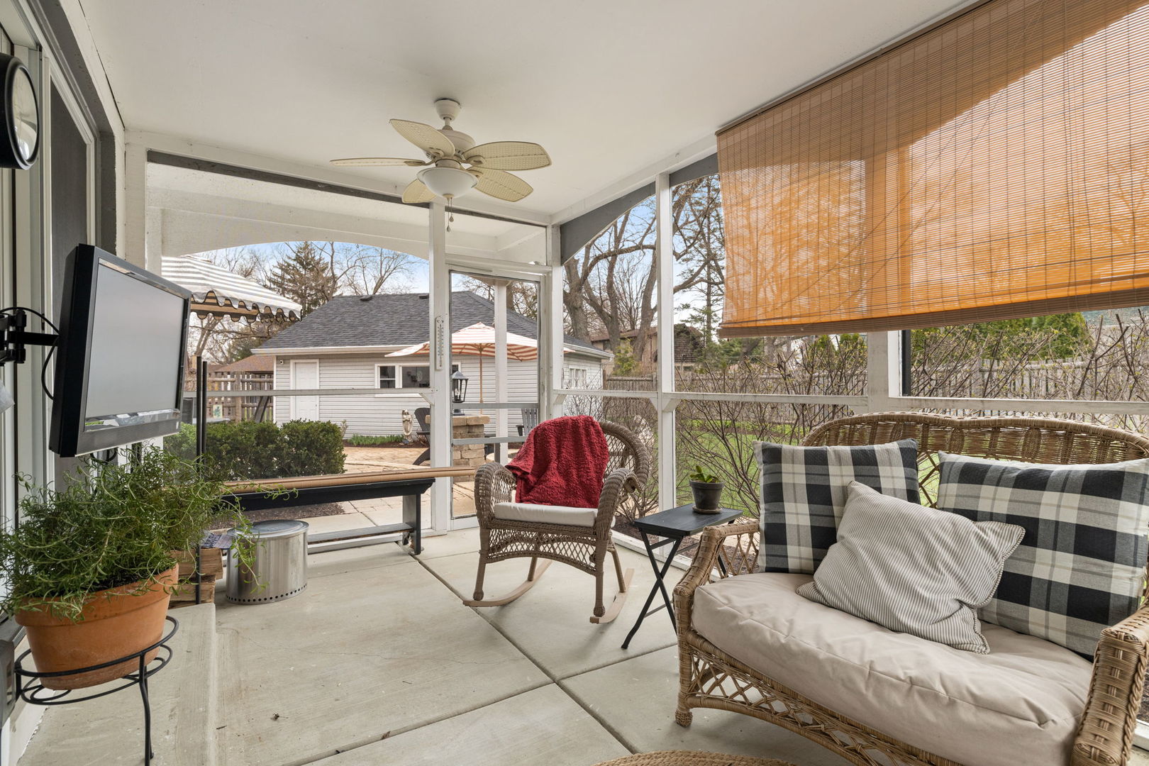 12023 S 70th Court
