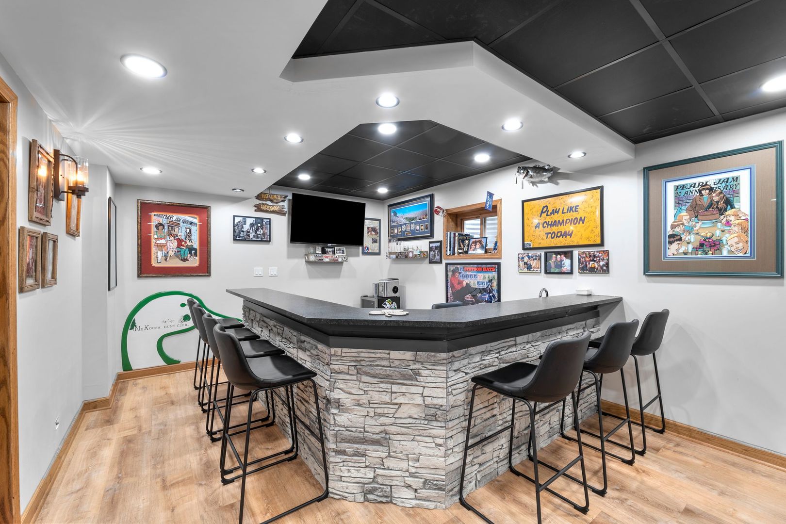 373 W Joliet Highway