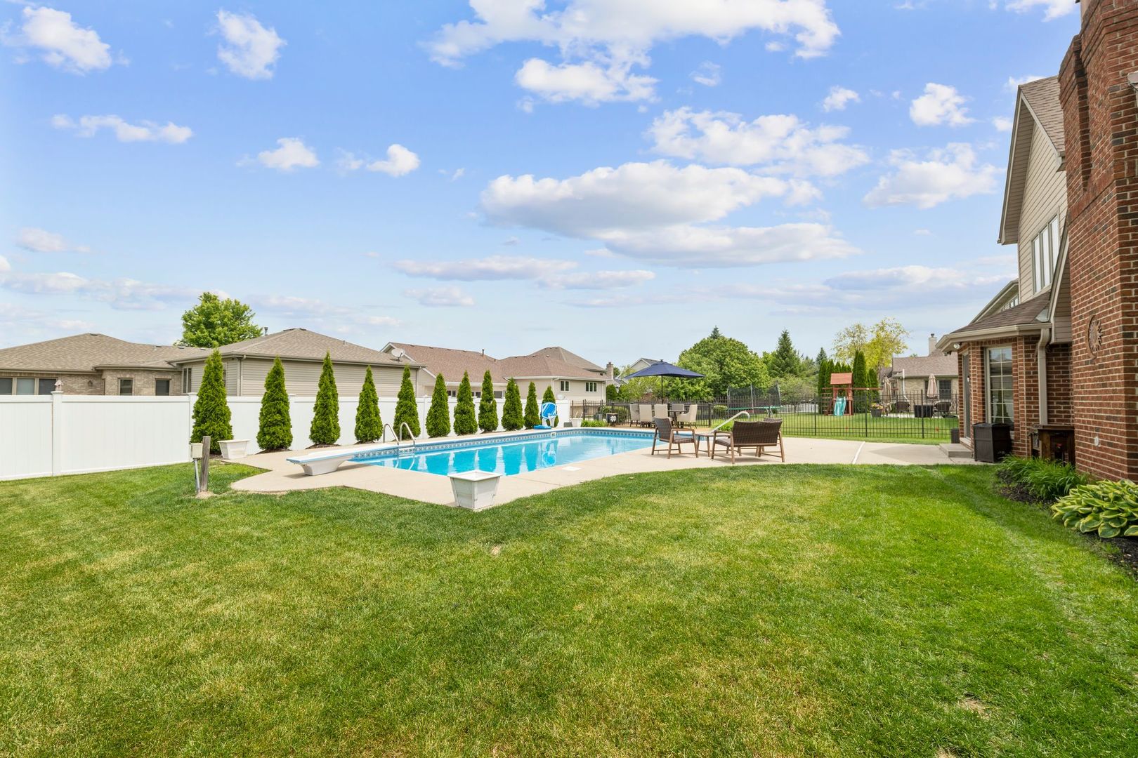 373 W Joliet Highway