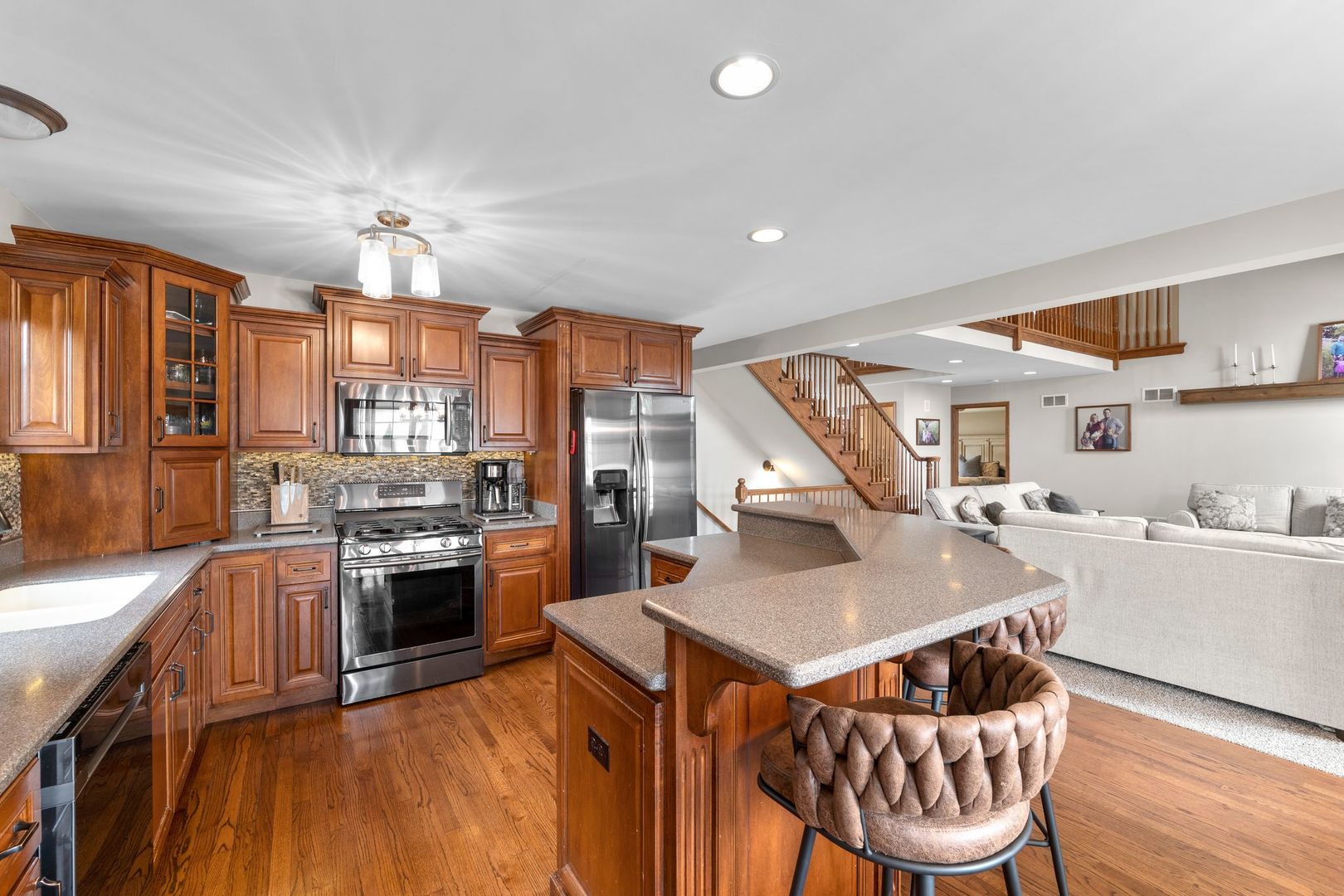 373 W Joliet Highway