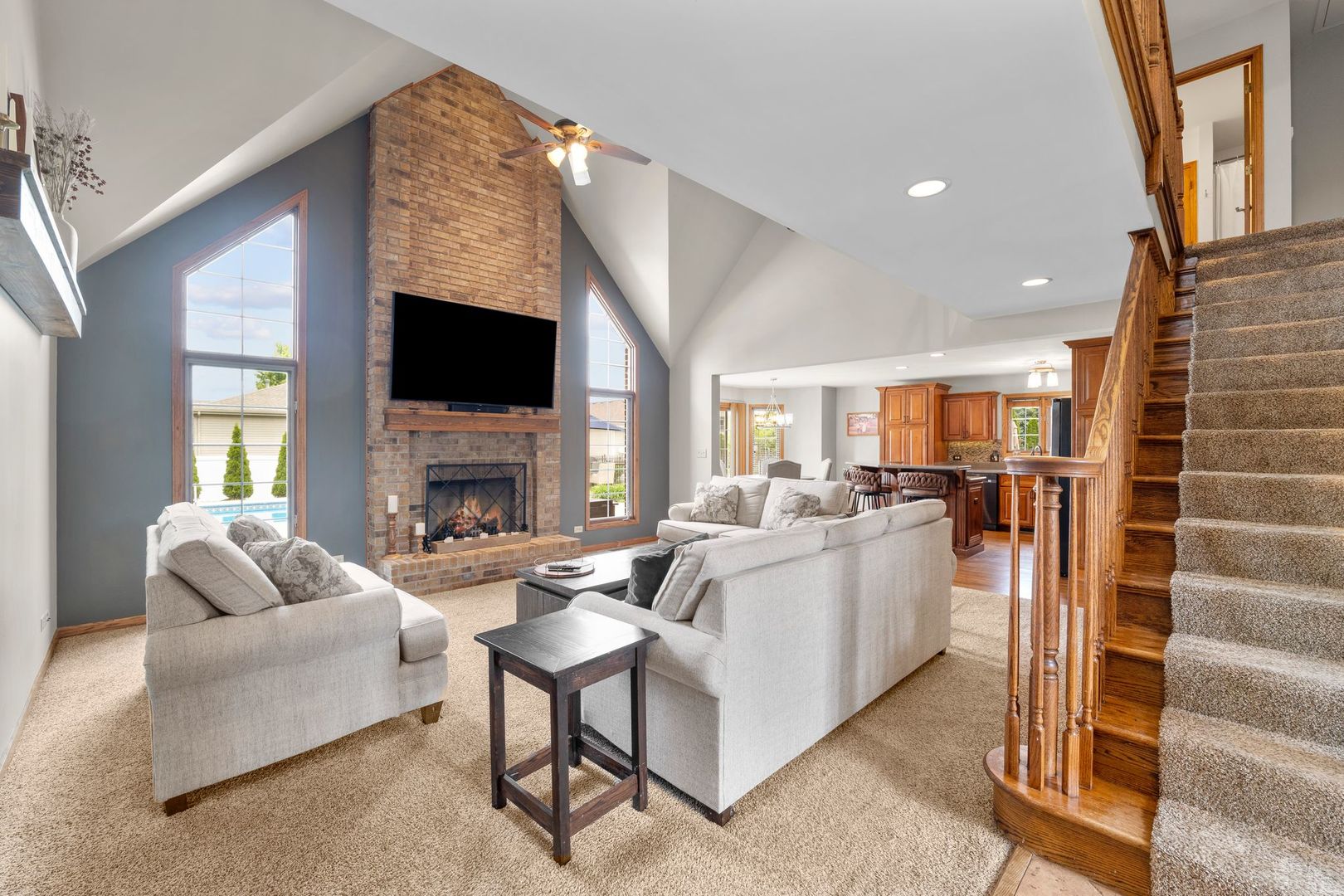 373 W Joliet Highway
