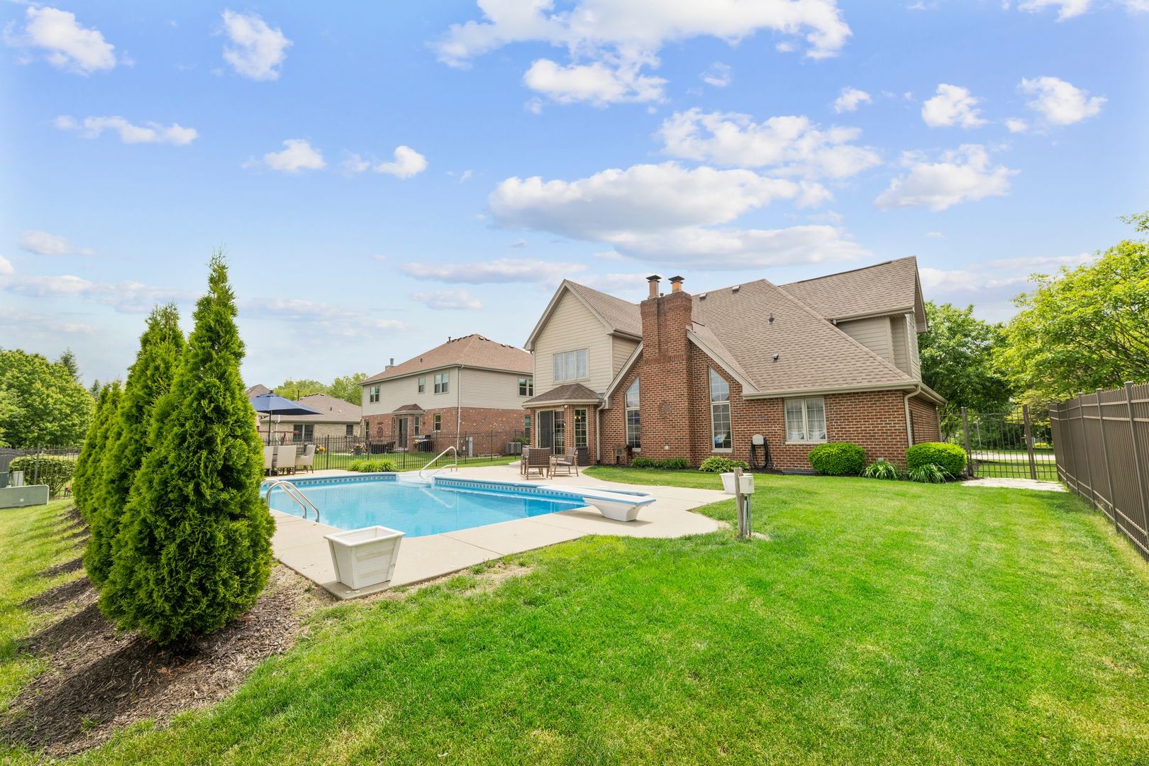373 W Joliet Highway