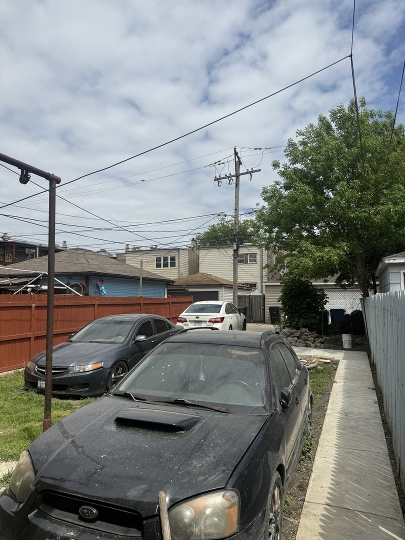 2145 N Karlov Avenue