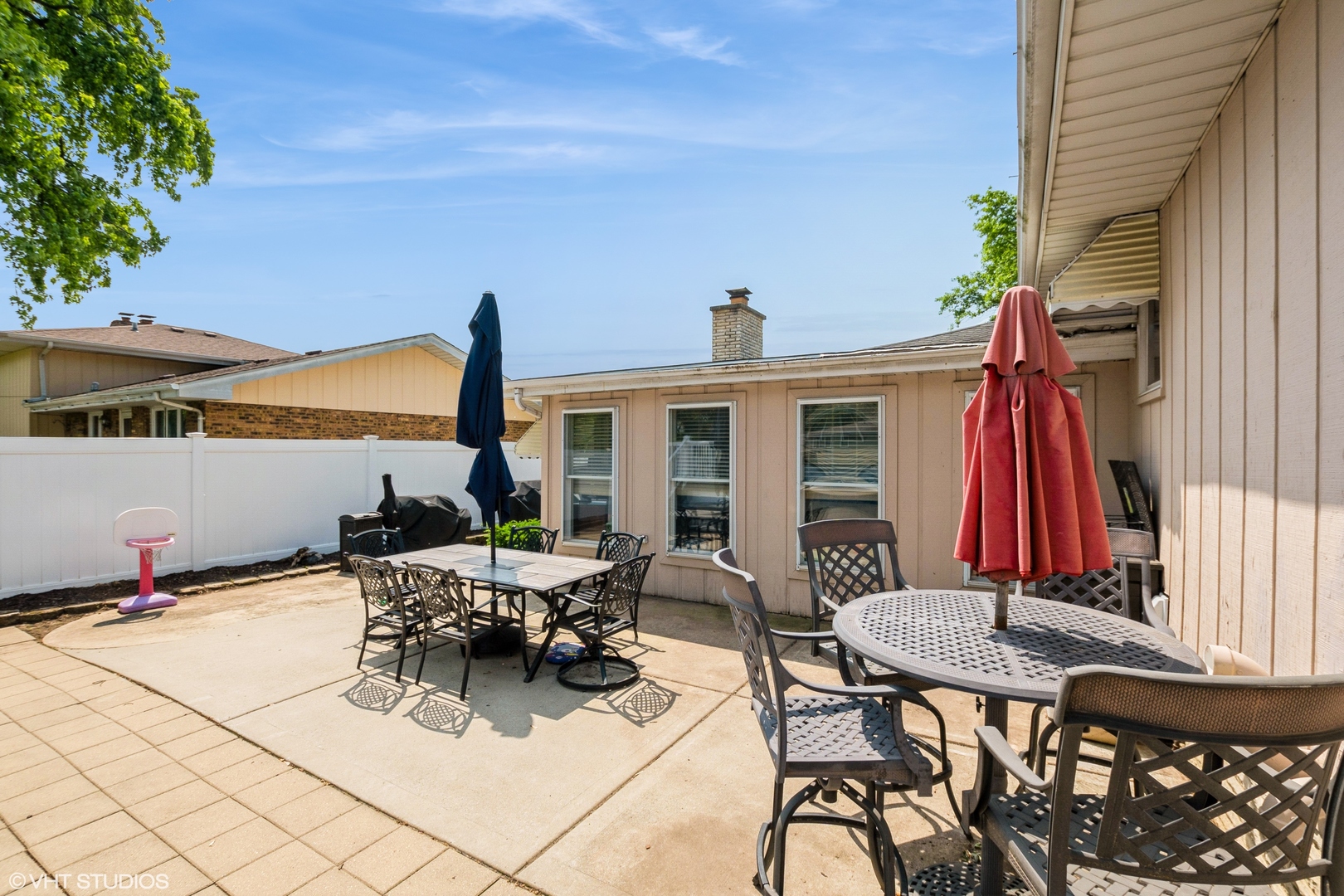 1233 TIMBER Place