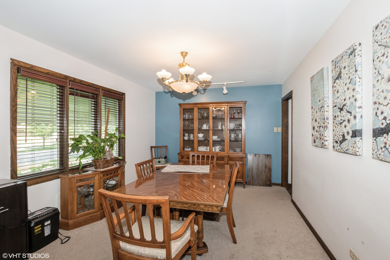 1233 TIMBER Place