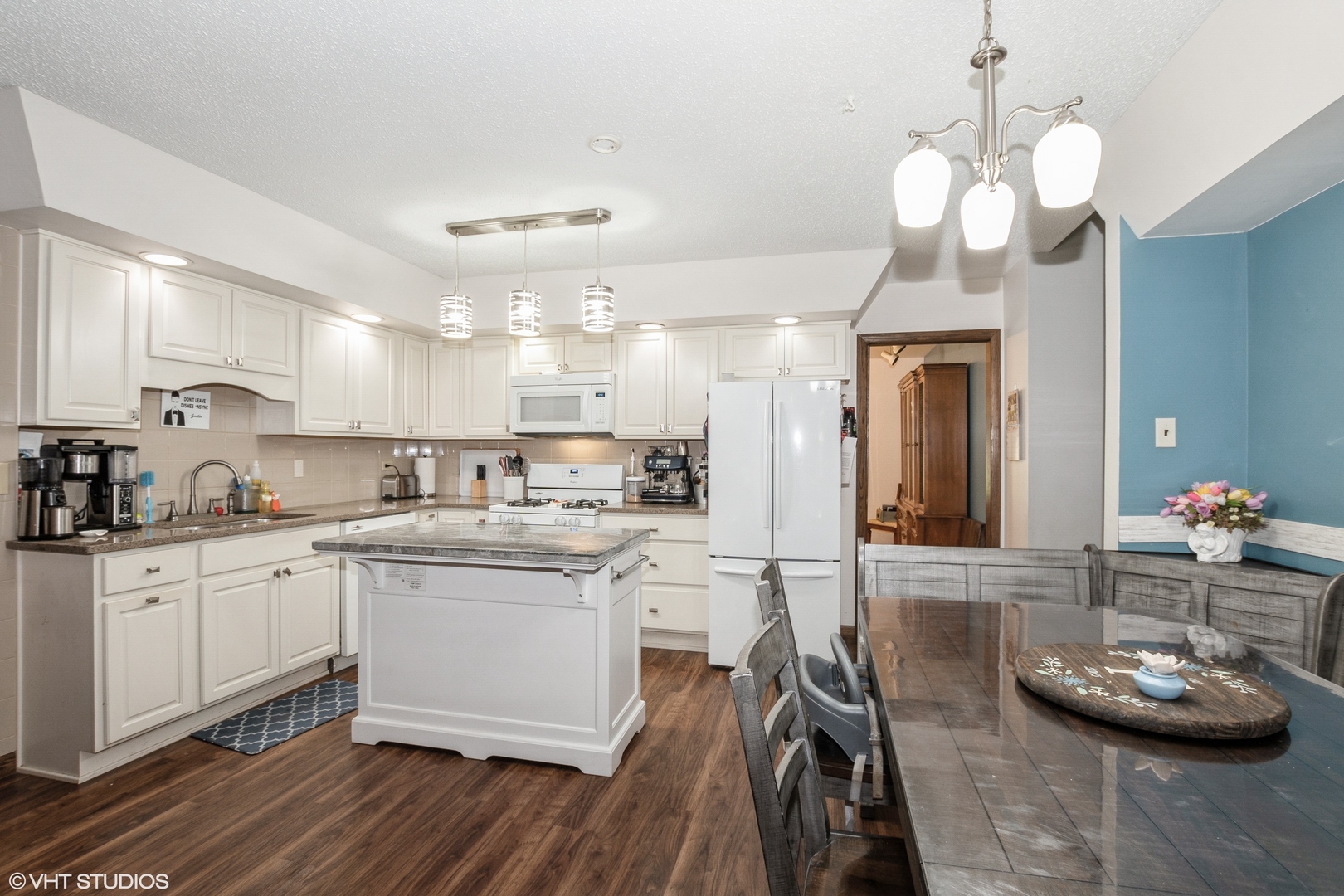 1233 TIMBER Place