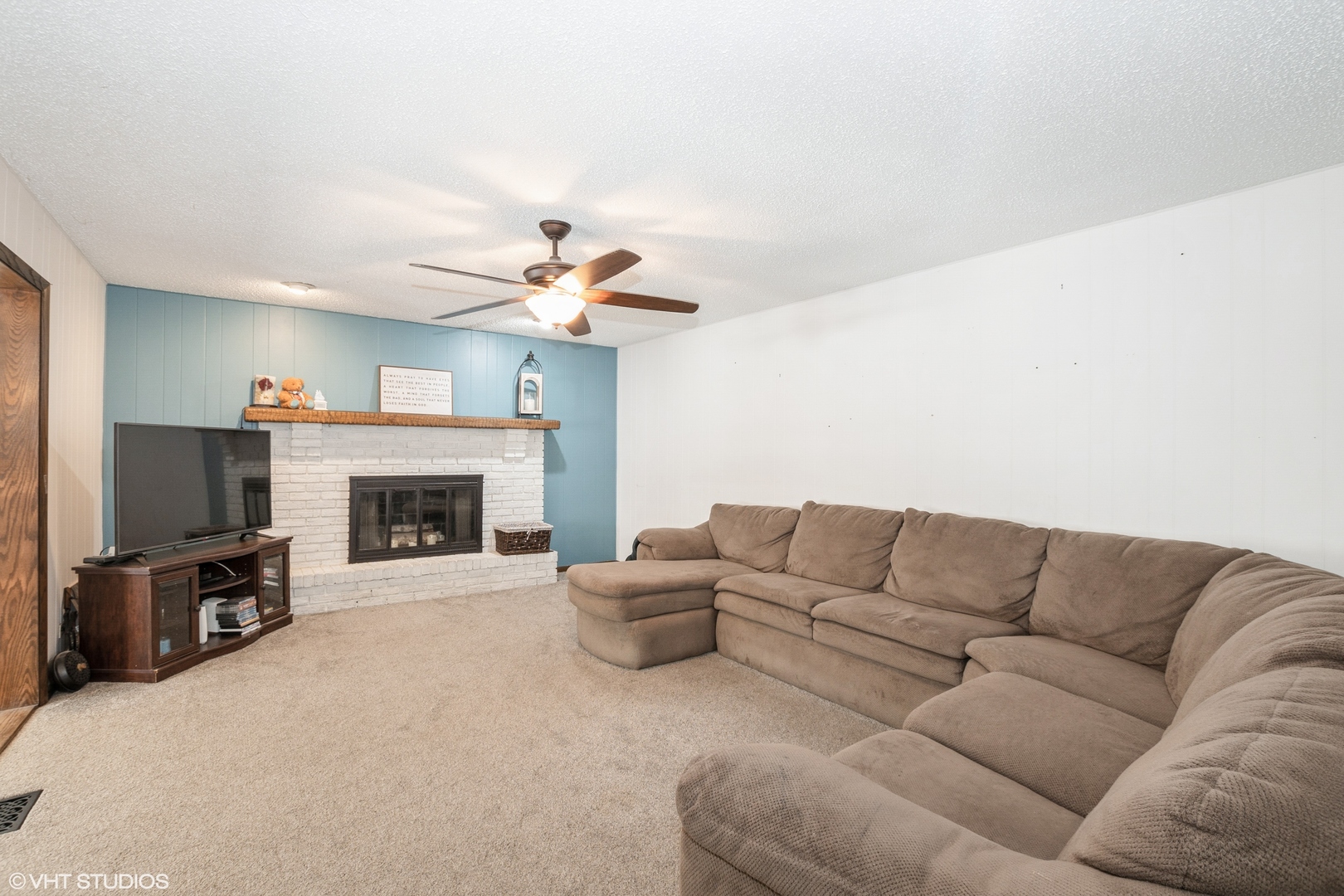 1233 TIMBER Place