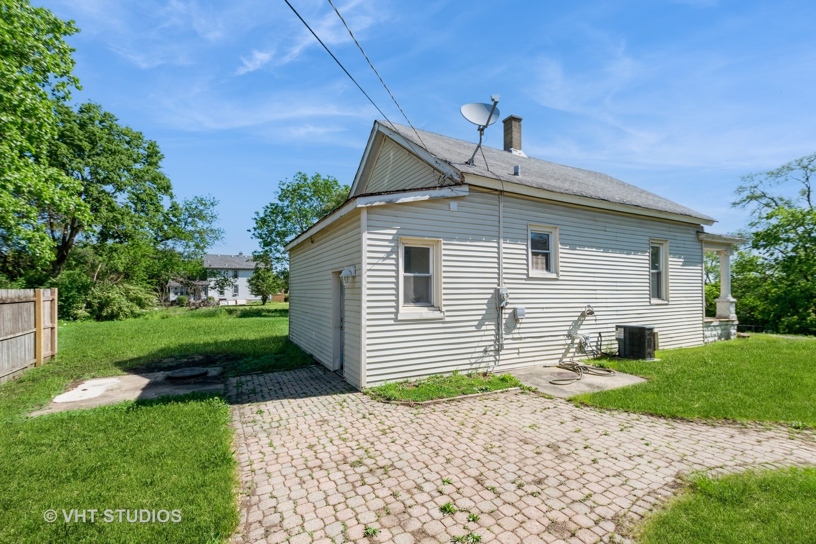 411 Pleasant Street