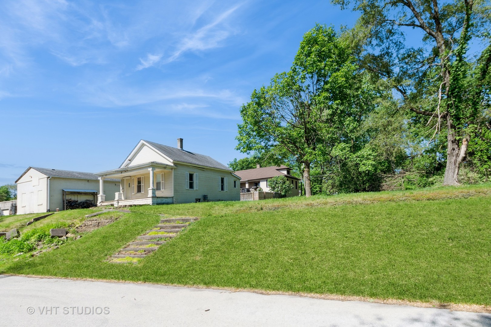 411 Pleasant Street