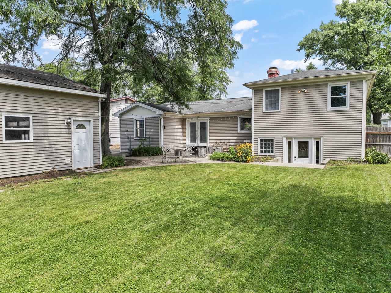 22W351 Birchwood Drive