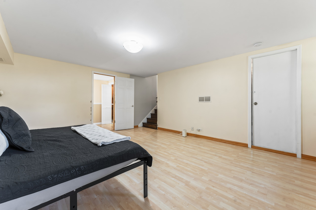 22W351 Birchwood Drive