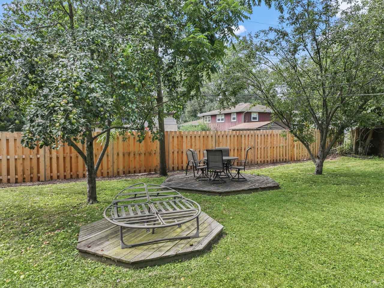 22W351 Birchwood Drive
