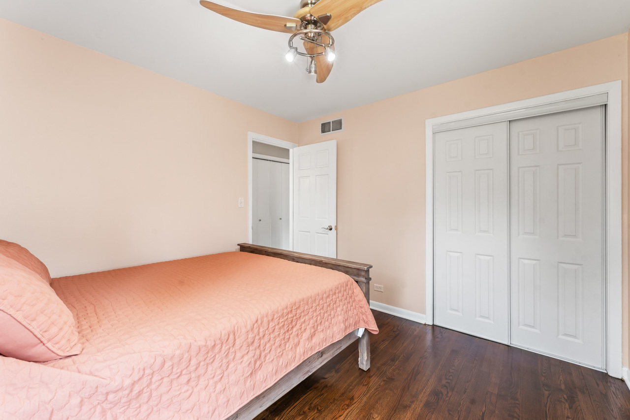 22W351 Birchwood Drive