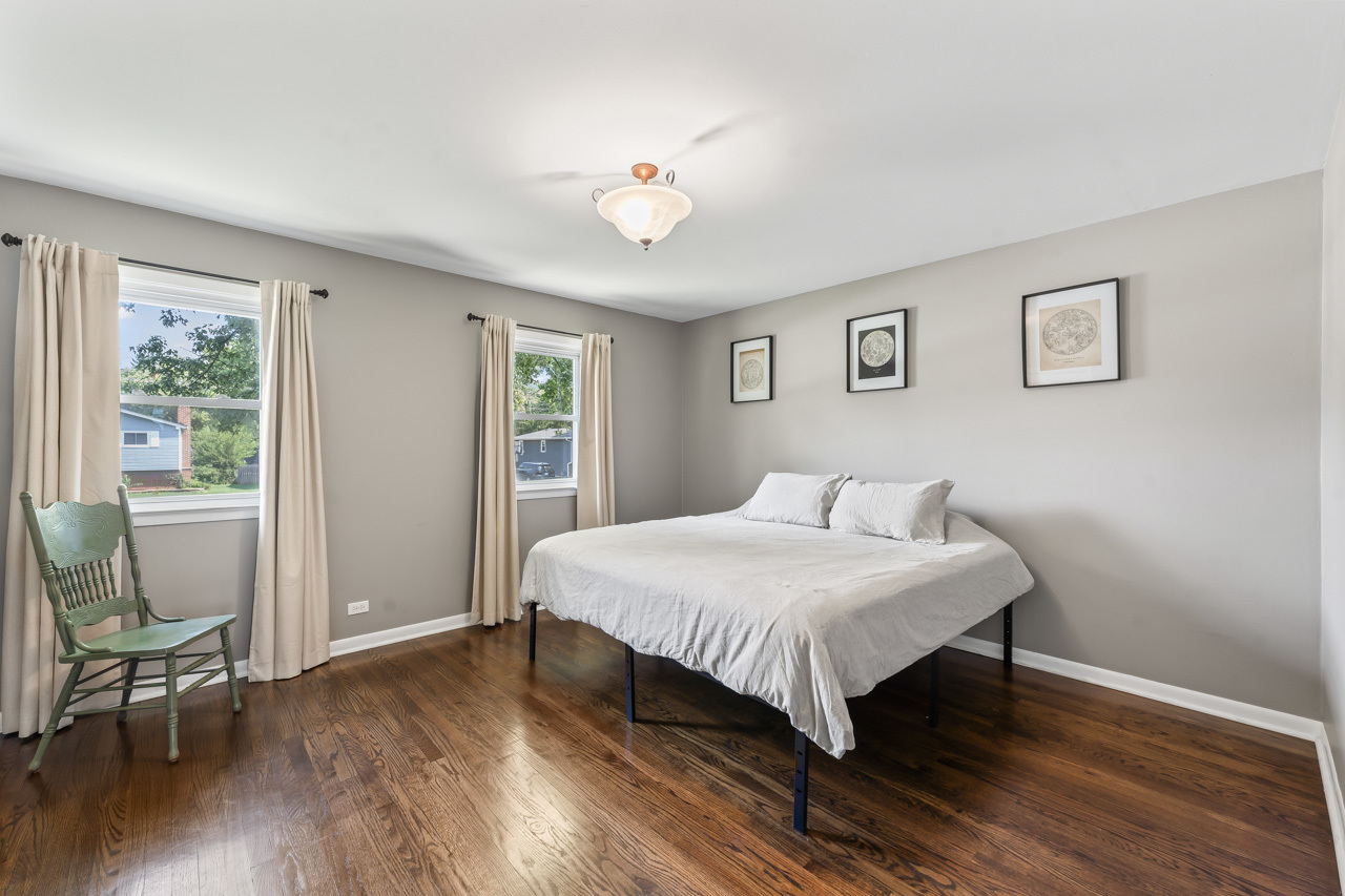 22W351 Birchwood Drive